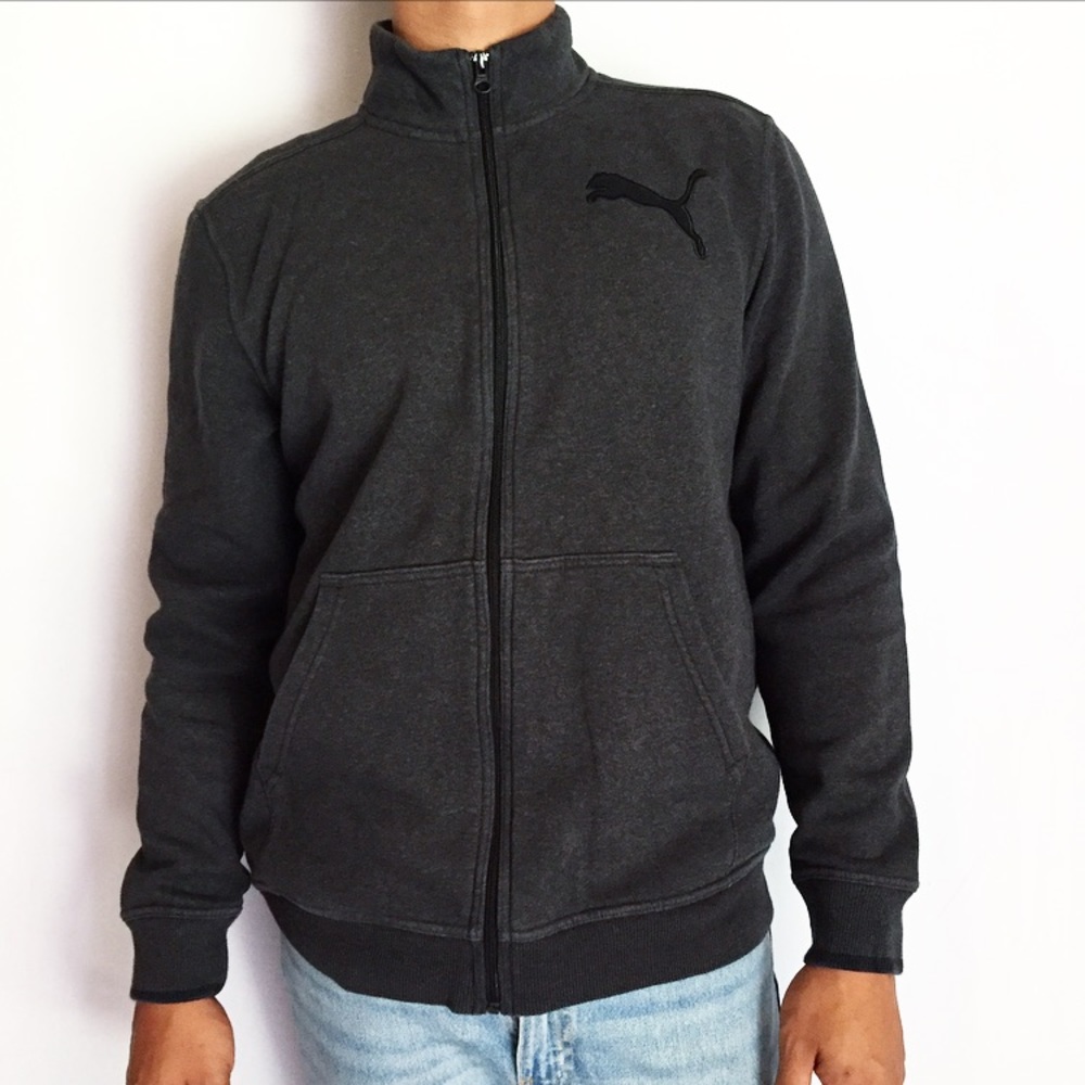 🛑SOLD🛑Puma Charcoal Gray full zip sweater/fleece